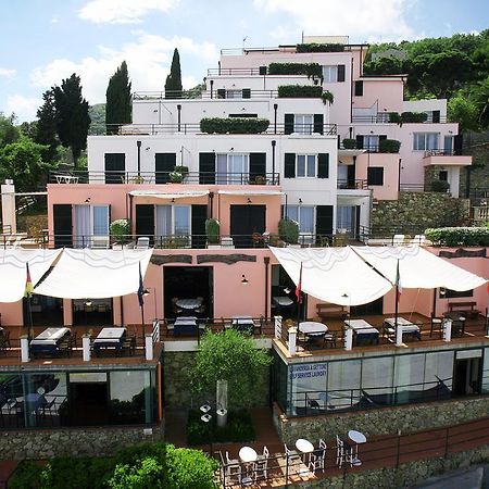 Residence Borgo San Sebastiano Берджеджи Екстериор снимка
