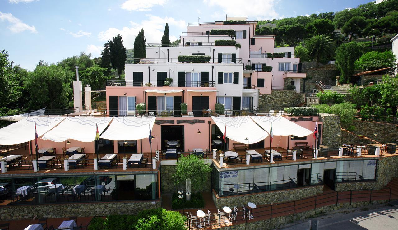 Residence Borgo San Sebastiano Берджеджи Екстериор снимка